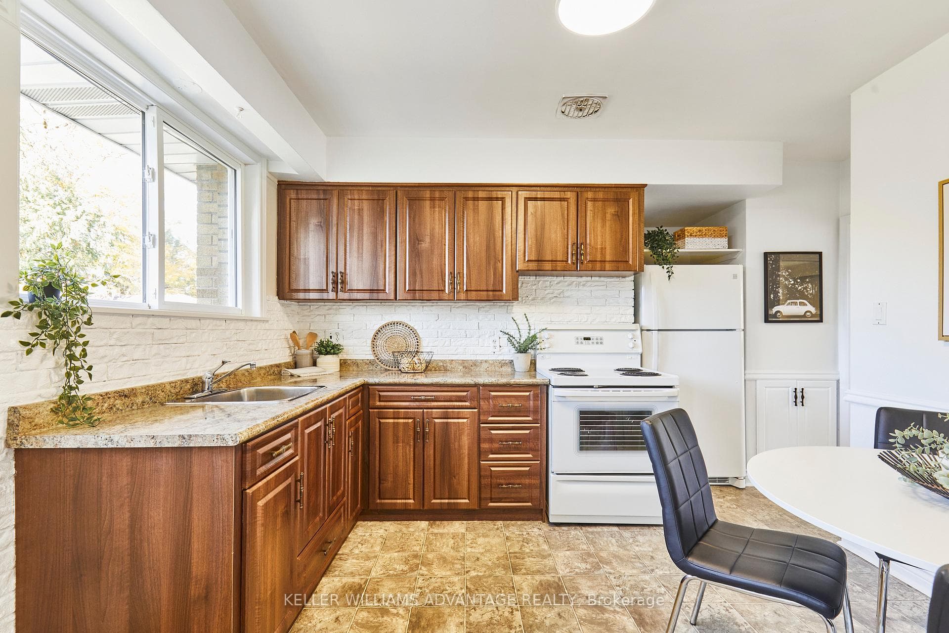 20 Perivale Crescent photo 10