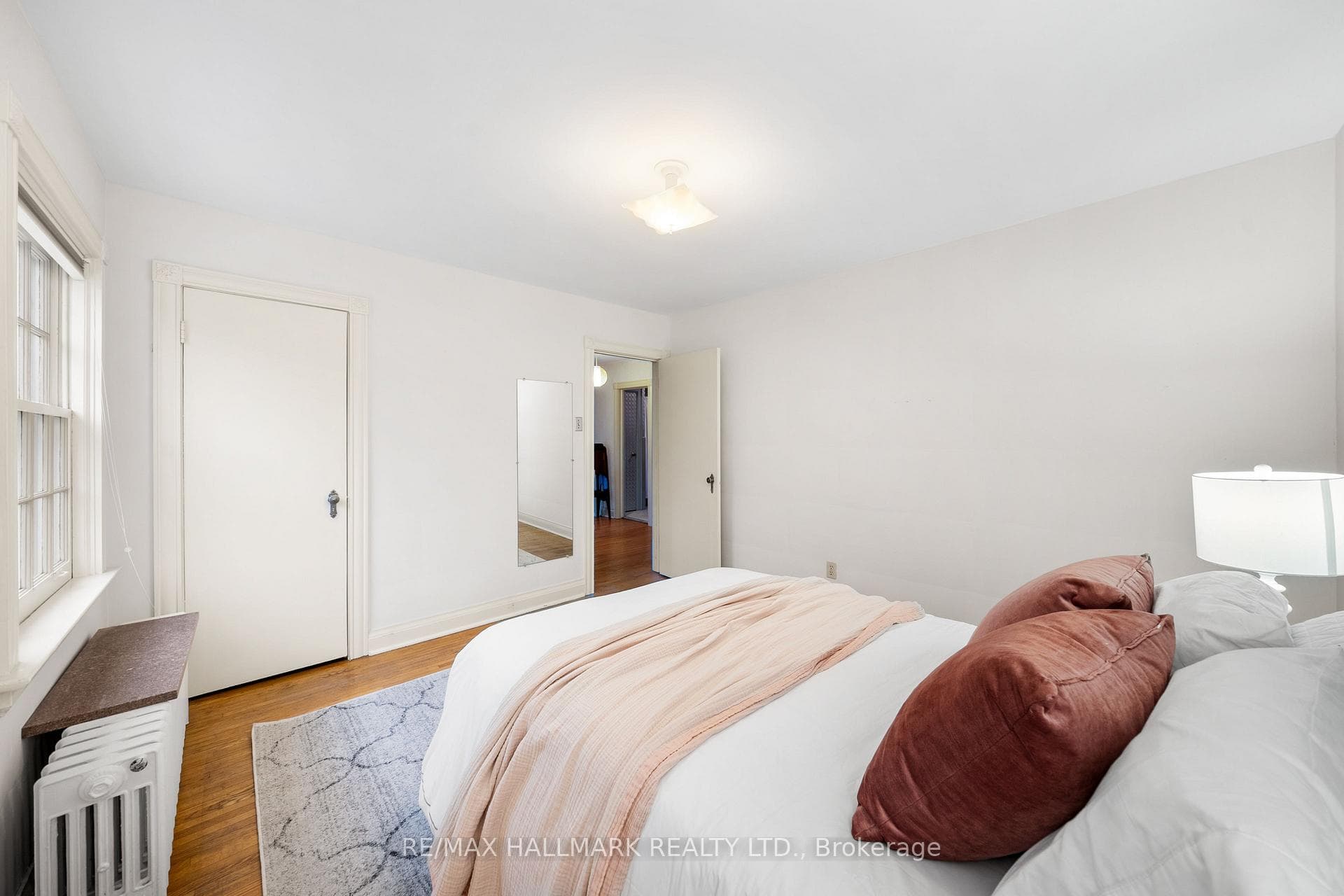 51 Lawrence Crescent photo 23