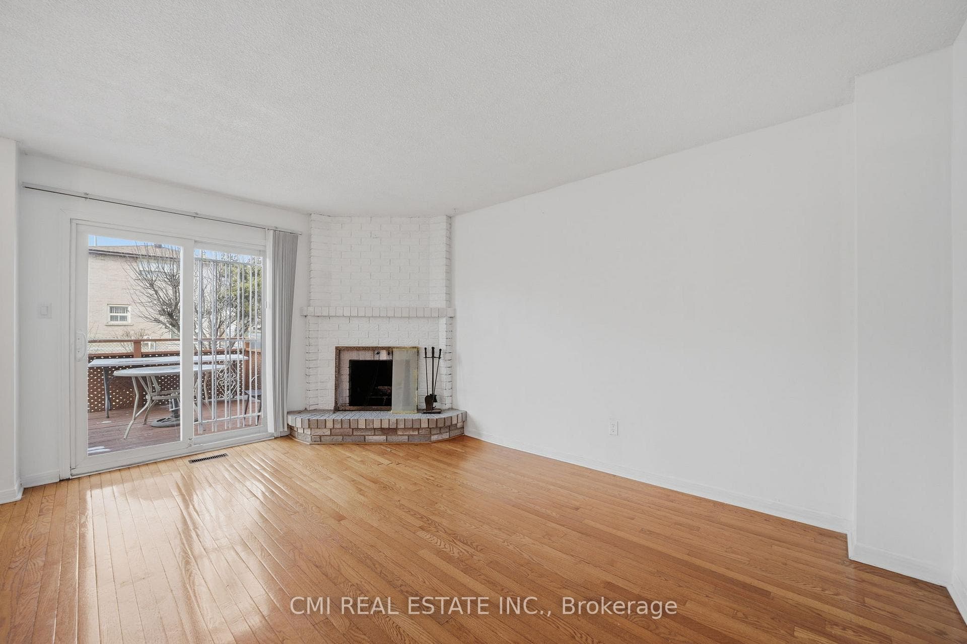 40 Glen Hollow Avenue photo 10