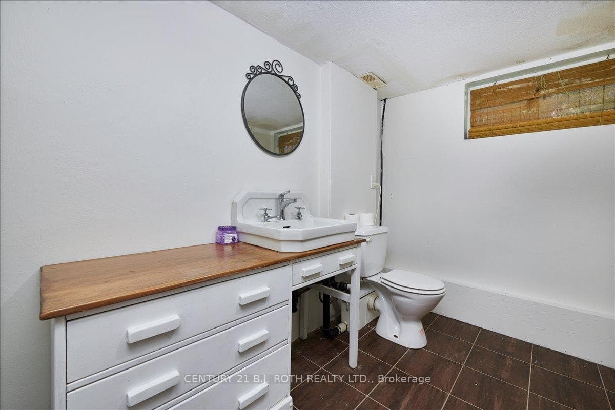3329 Orchard Avenue photo 18