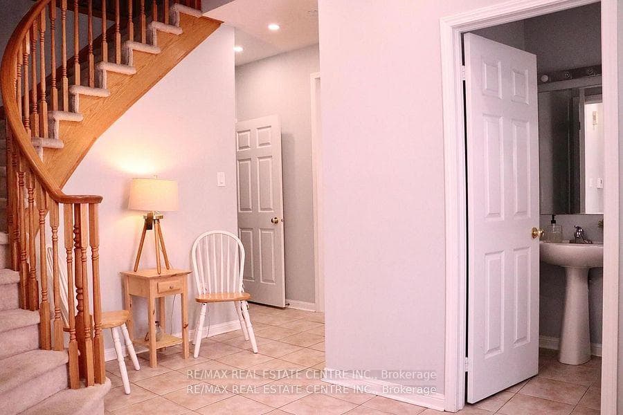 1411 Duval Drive photo 3