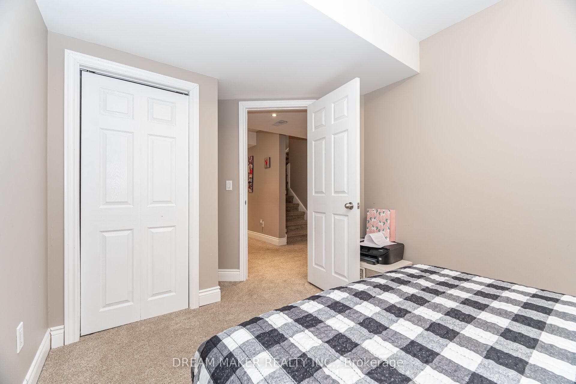 756 Third Avenue photo 42