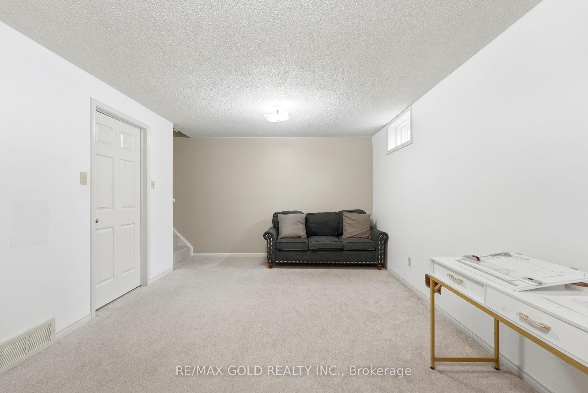 141 Condor Court Unit 70 photo 34