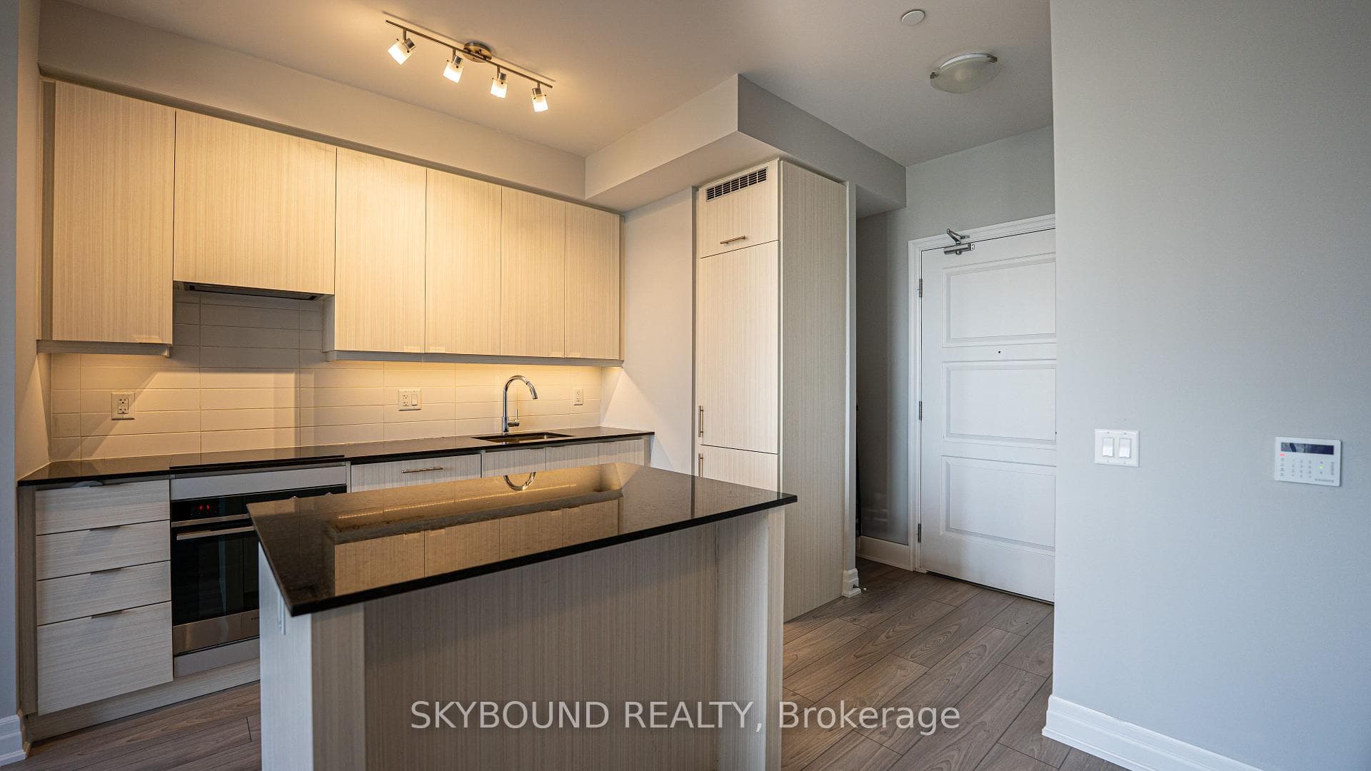 36 Elm Dr W Drive Unit 2210 photo 4