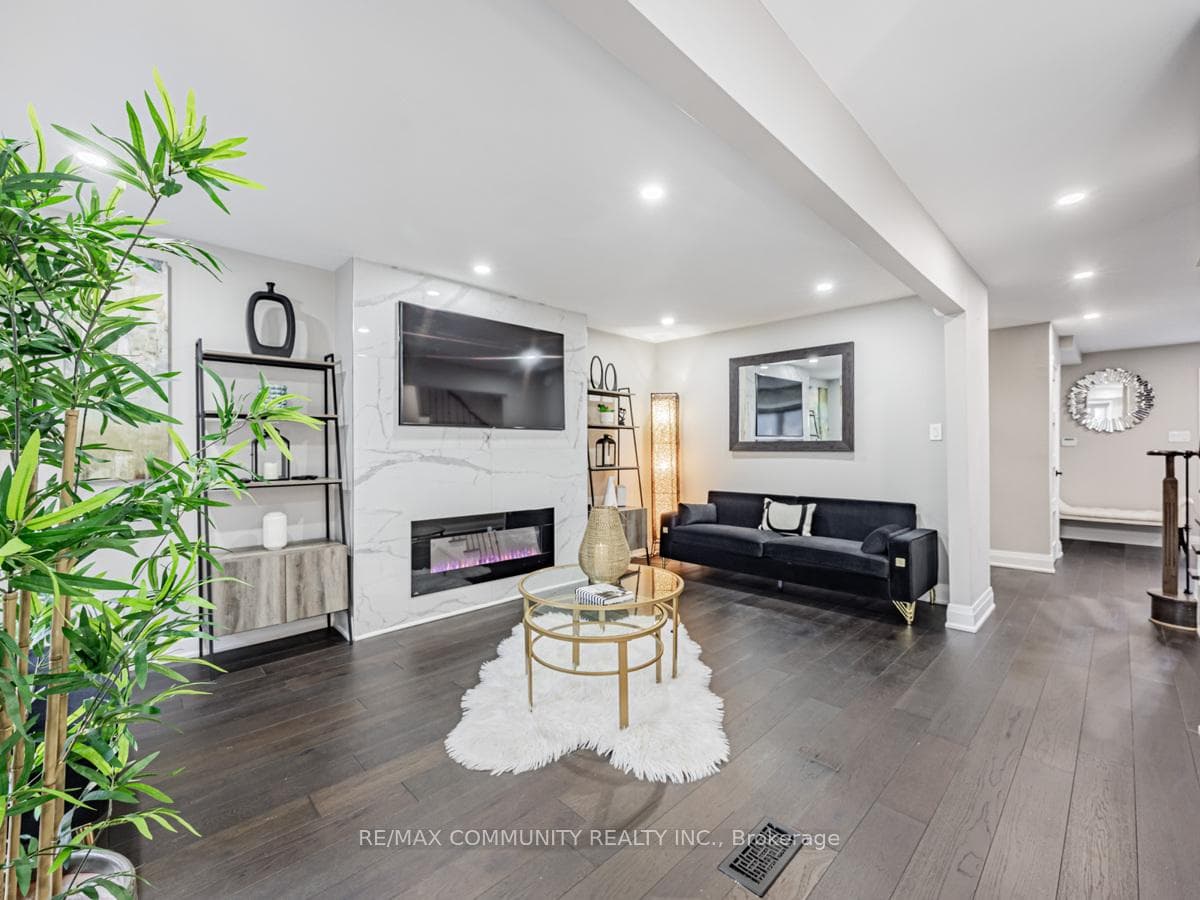 29 Tarsus Crescent photo 14