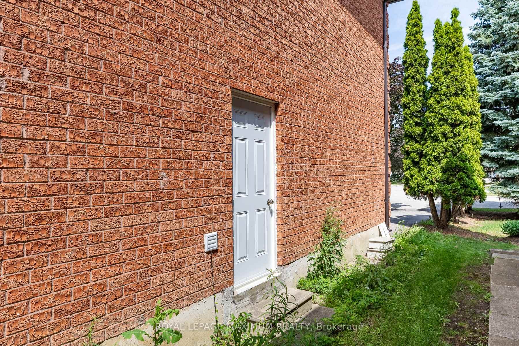 22 A Waltham Crescent photo 47