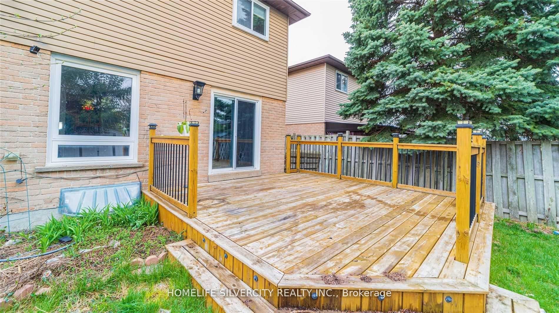 7 Newbridge Crescent photo 34