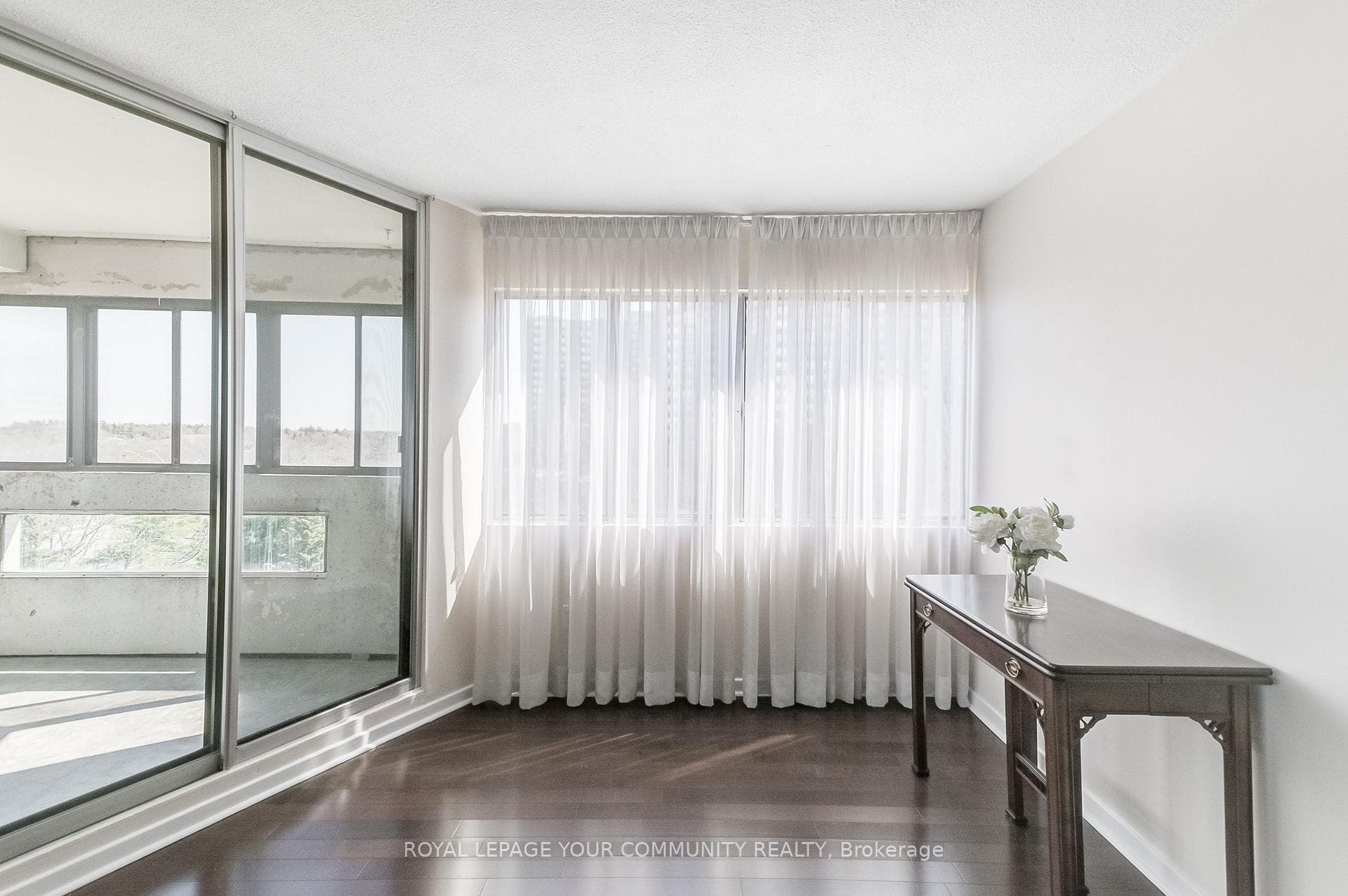 1580 Mississauga Valley Boulevard Unit 412 photo 6