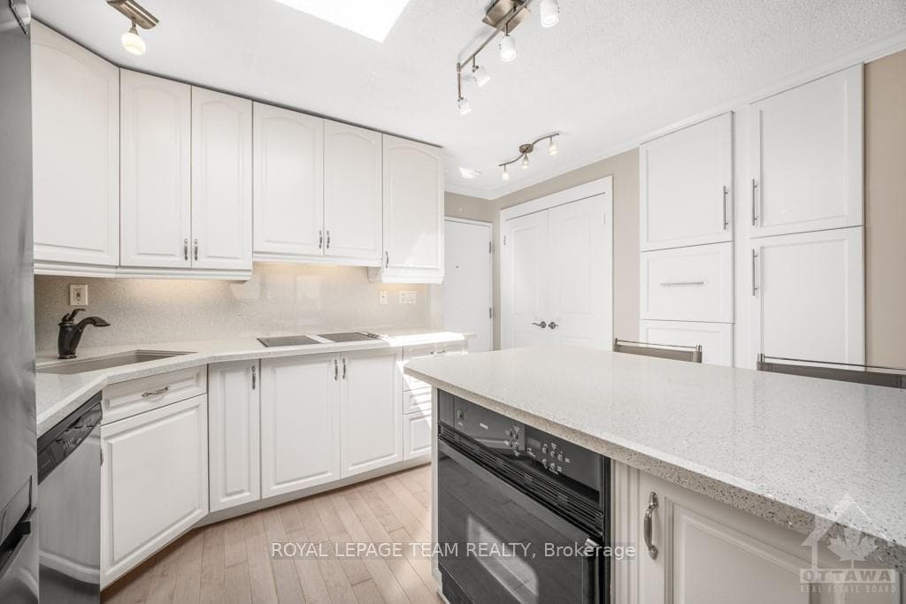 40 LANDRY Street Unit 1710 photo 11