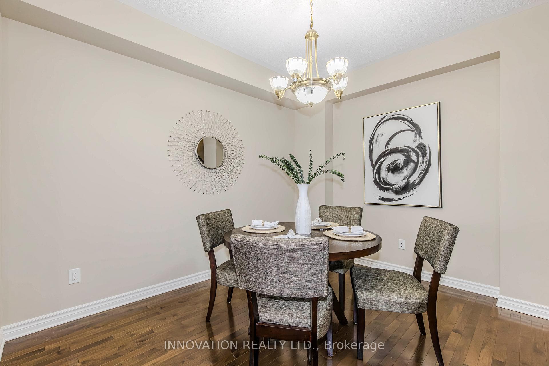 946 Fletcher Circle photo 8