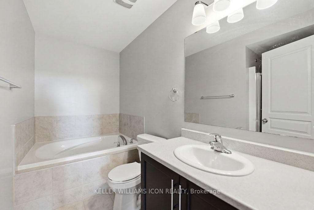 493 Ashbourne Crescent photo 23