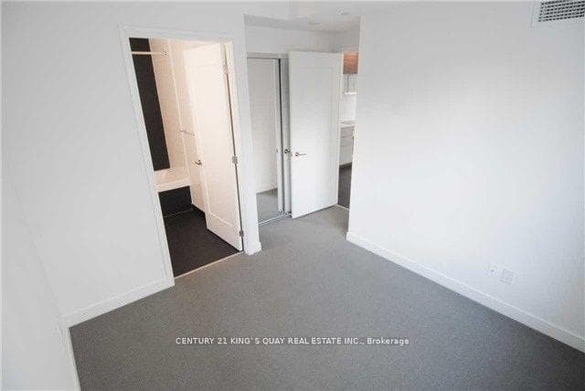 88 Scott Street Unit 803 photo 9