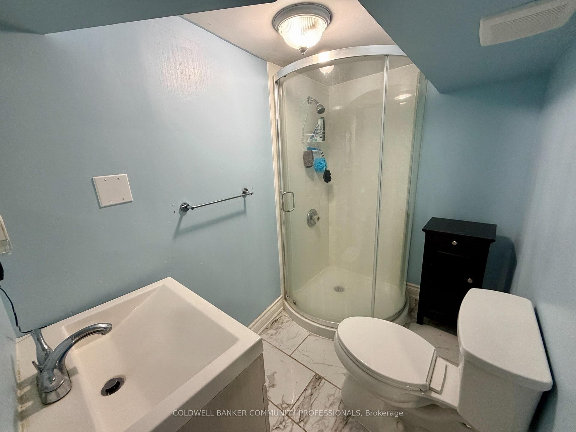 94 Howard Avenue photo 19
