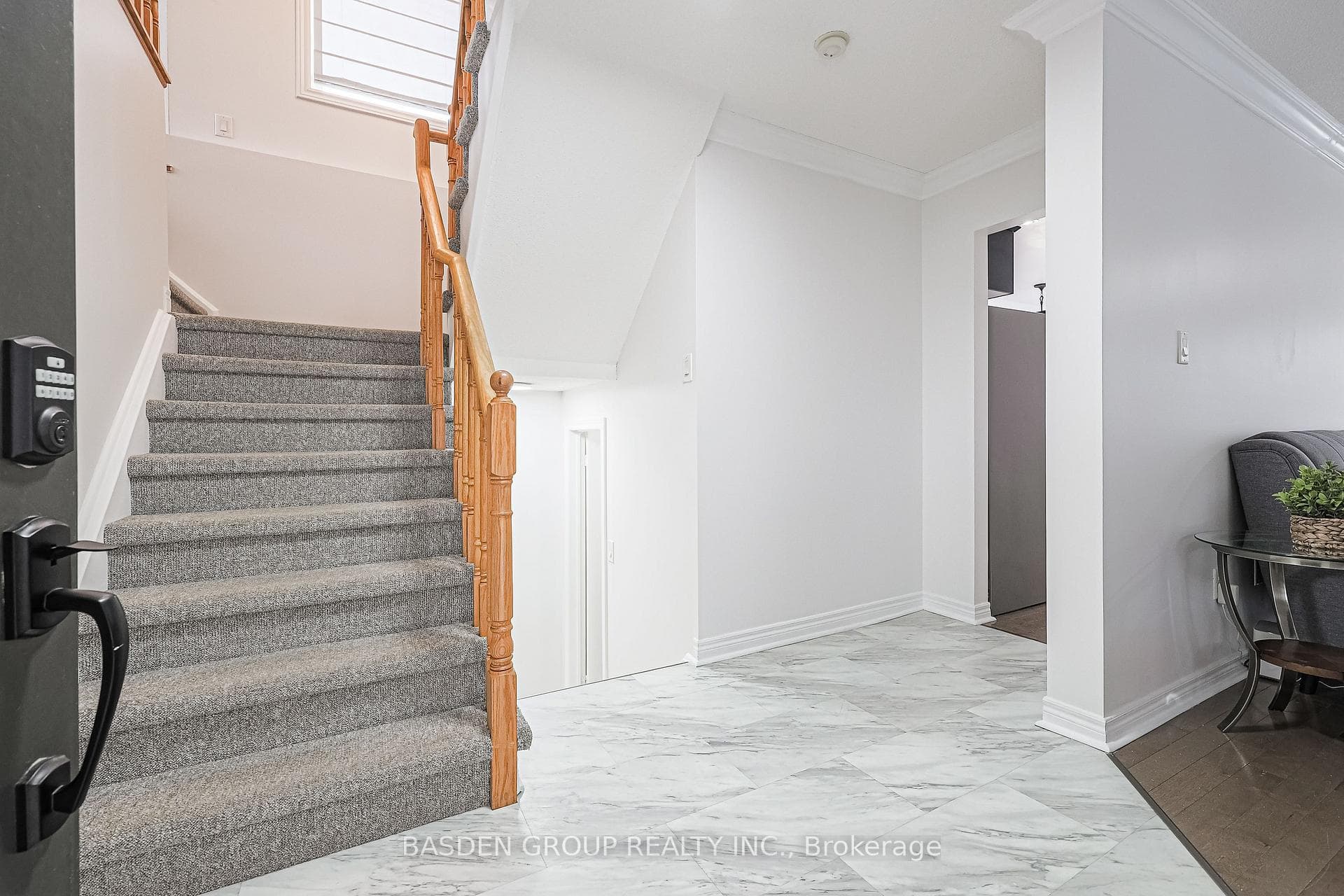 238 Esther Drive photo 5