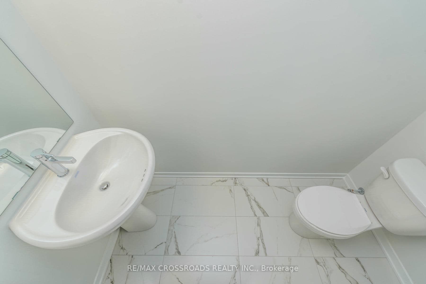 140 Honeycrisp Crescent Unit 292 photo 12