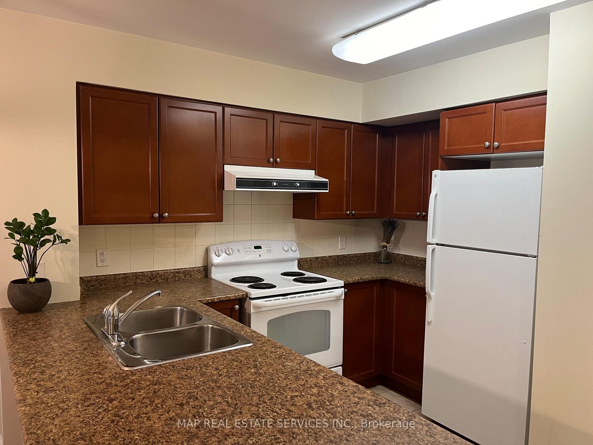 335 Rathburn Road Unit 1216 photo 15