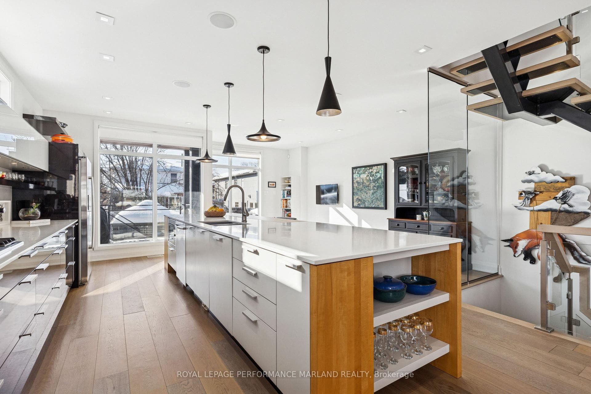 226 Northwestern Avenue photo 10