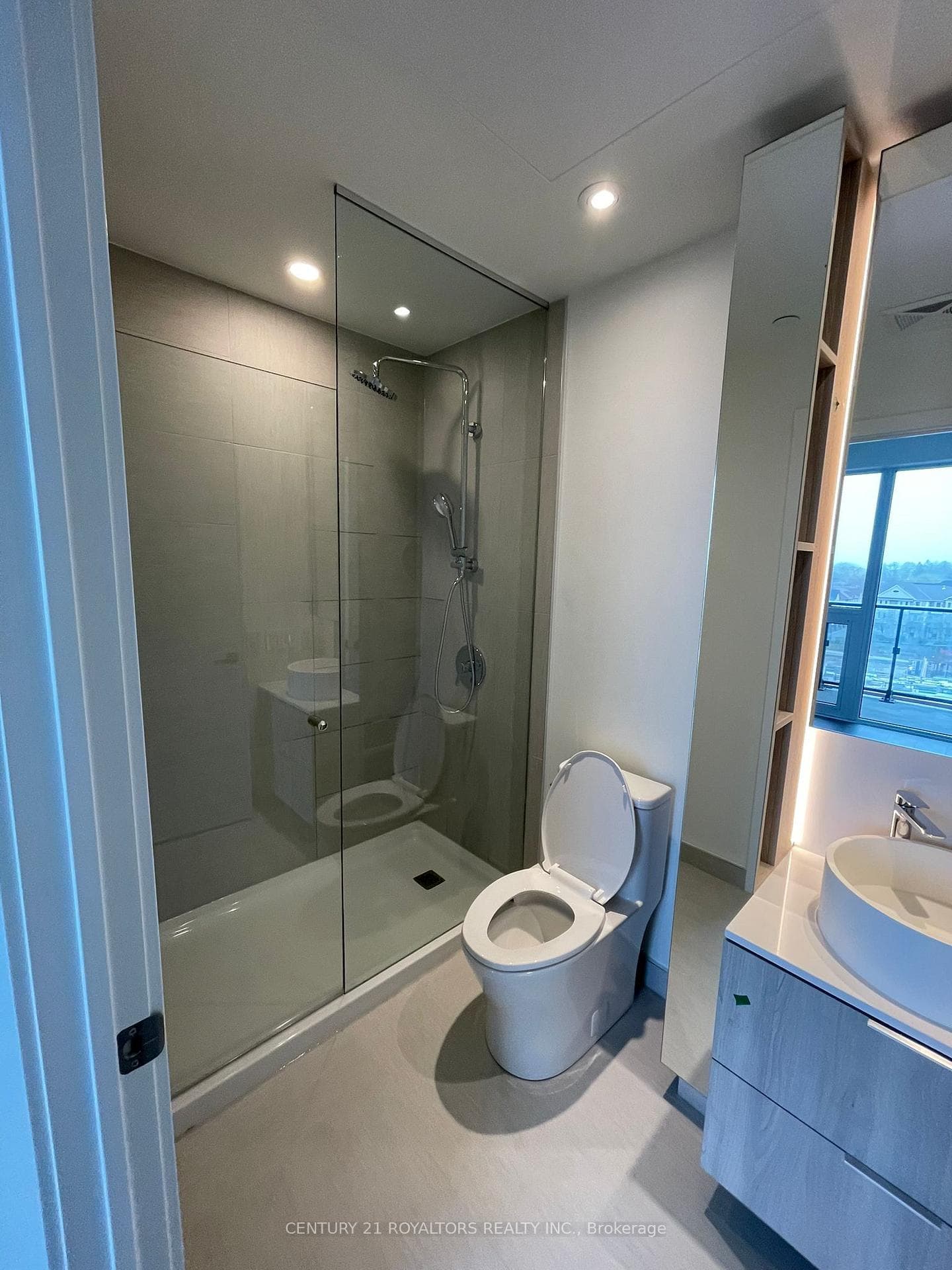 28 Ann Street Unit 501 photo 9