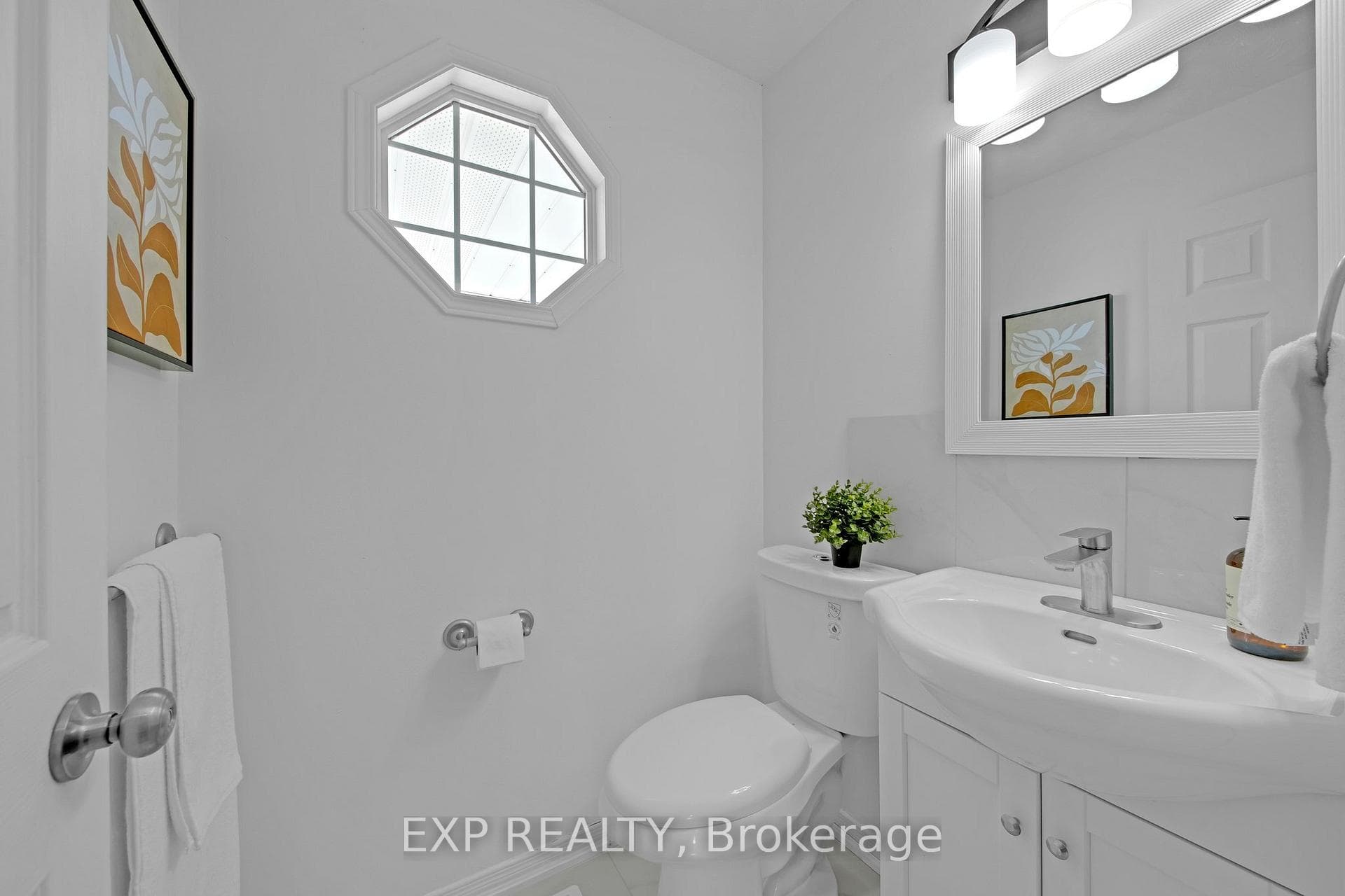 77 Clarke Street photo 6