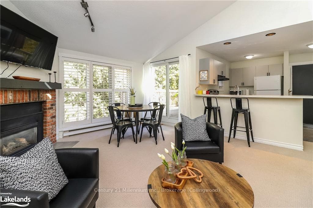 49 TROTT Boulevard Unit 194 photo 10