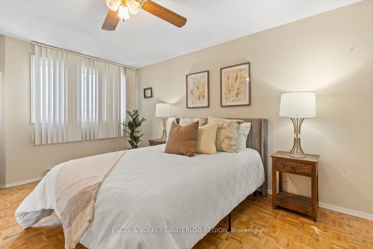 60 Elmsdale Drive Unit 19 photo 22