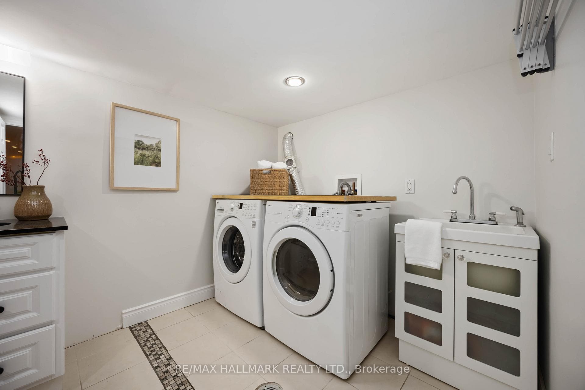 133 Glenmore Road photo 30