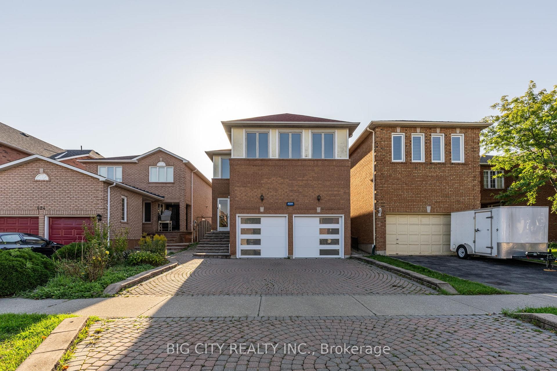 828 Cardington Street photo 1