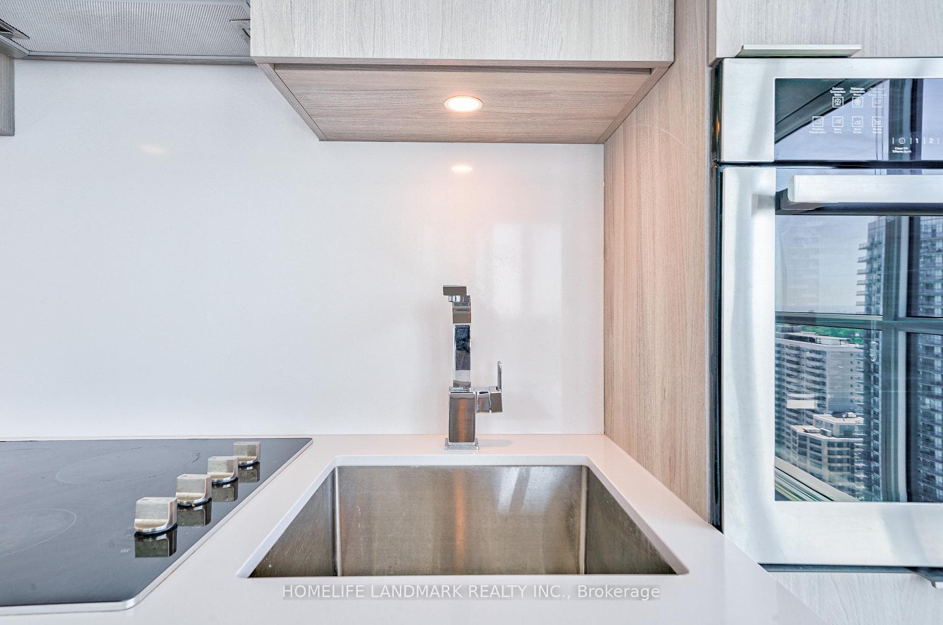 39 Roehampton Avenue Unit 2903 photo 9