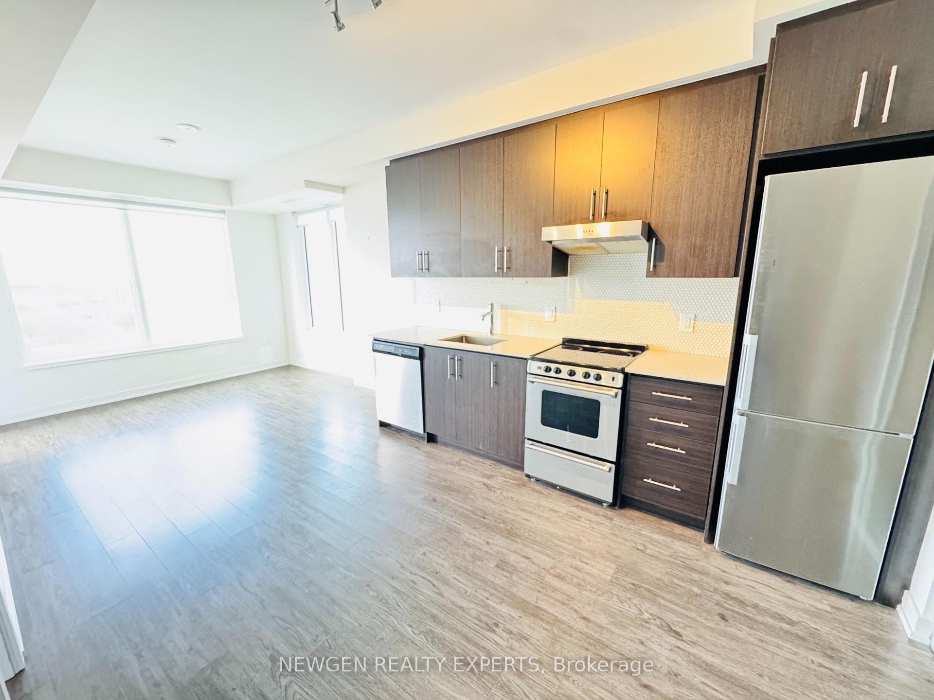 212 King William Street Unit 1220 photo 12