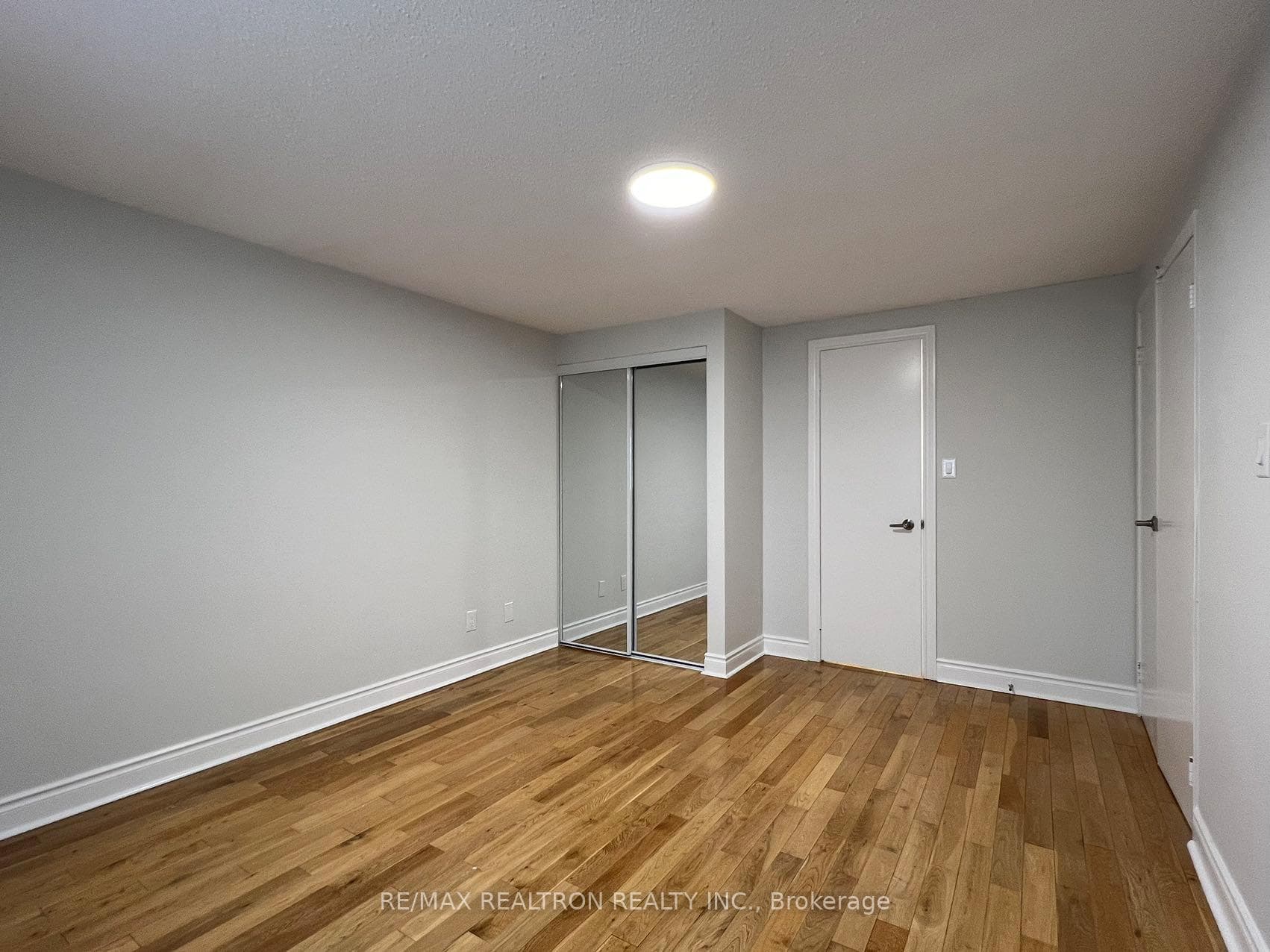 163 Ingleton Boulevard Unit Upper photo 13