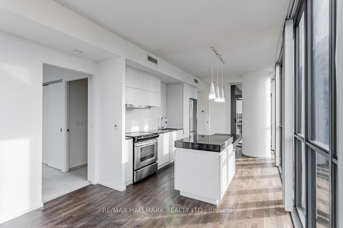 101 Charles Street Unit 1706 photo 8