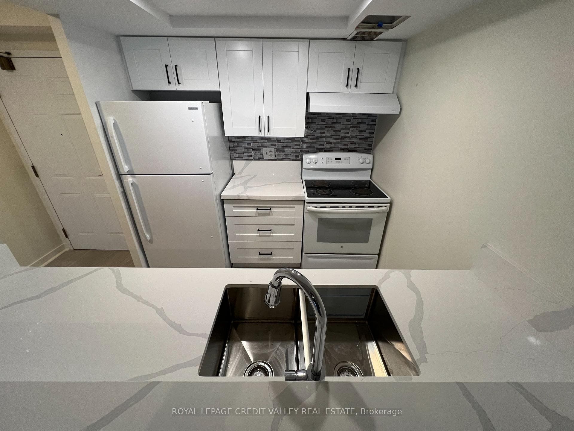 250 Webb Drive Unit 519 photo 11