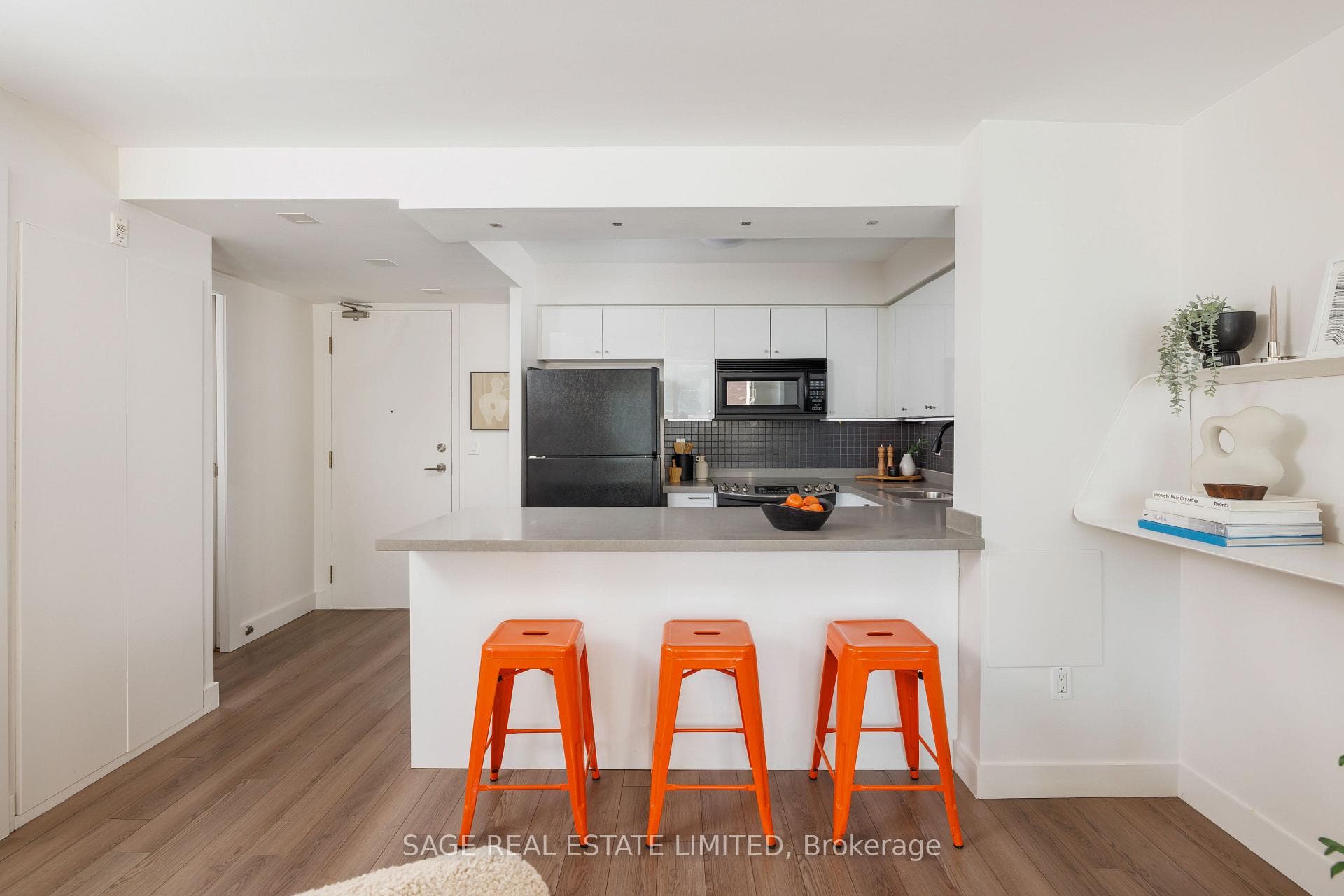 330 Adelaide Street Unit 803 photo 14