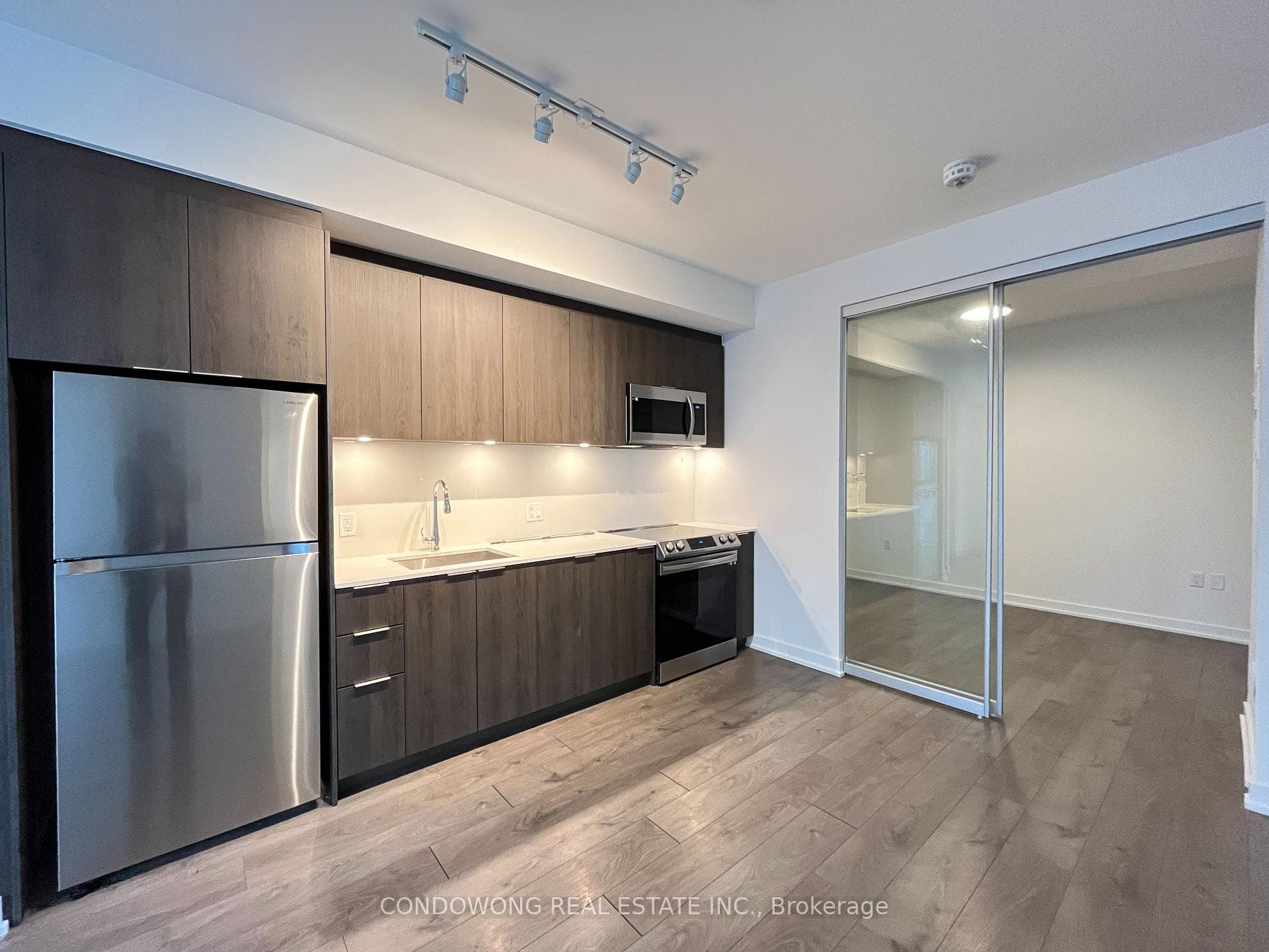 357 King Street Unit 2309 photo 2