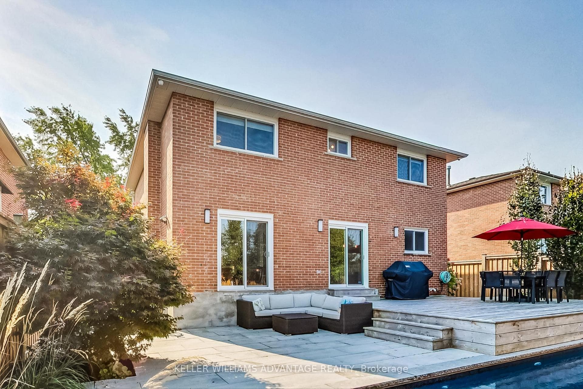 325 Buckingham Road photo 34