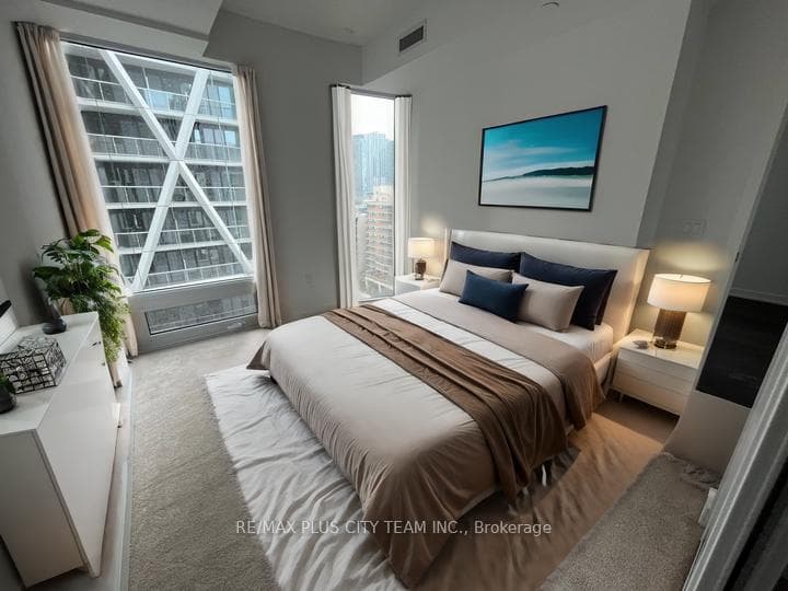 238 Simcoe Street Unit 1008 photo 7