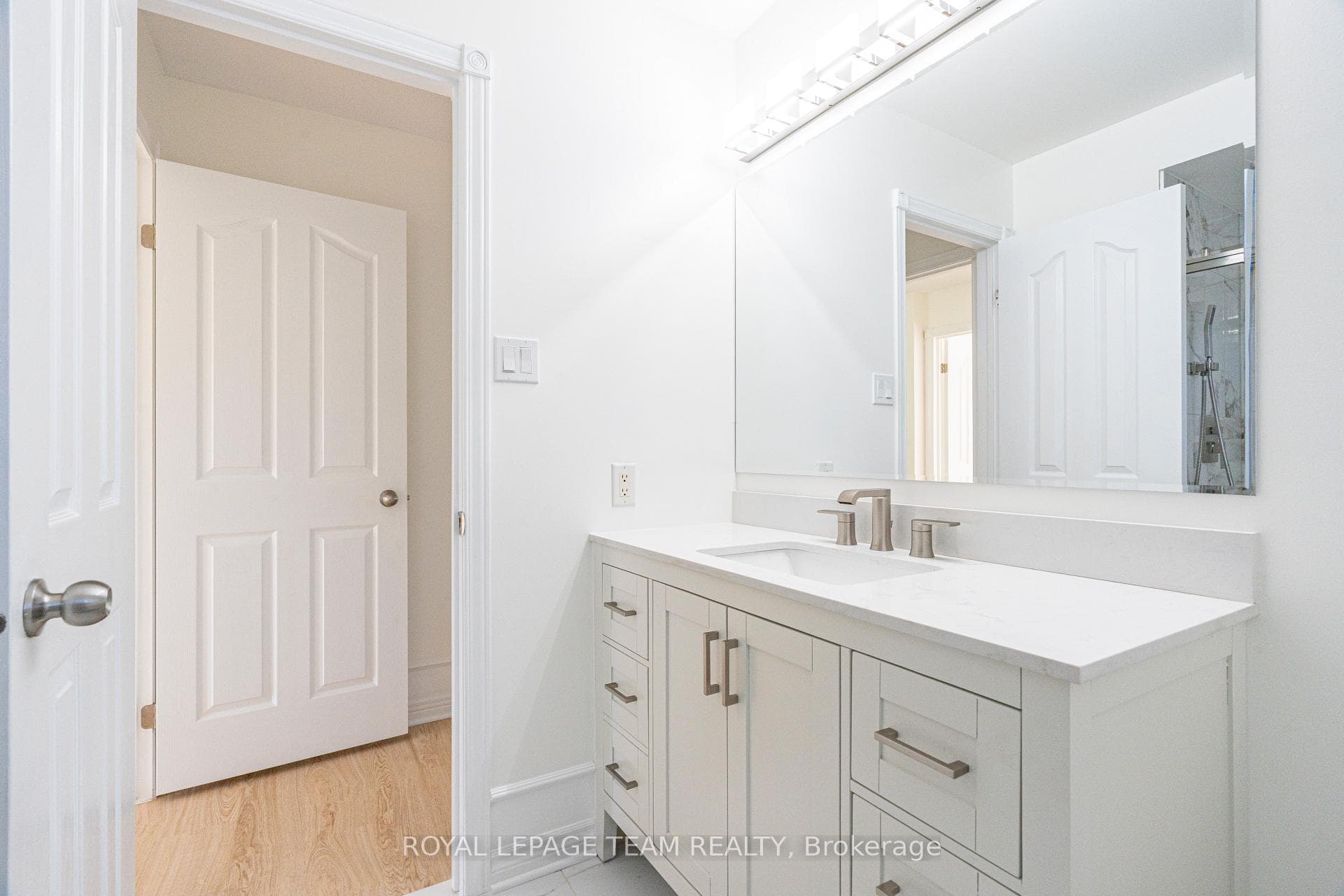 Ensuite bathroom