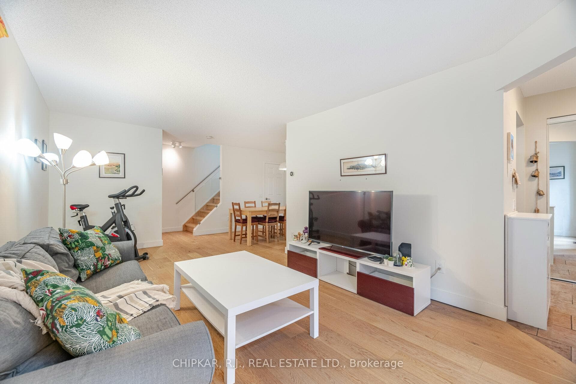 900 Steeles Avenue Unit 407 photo 7