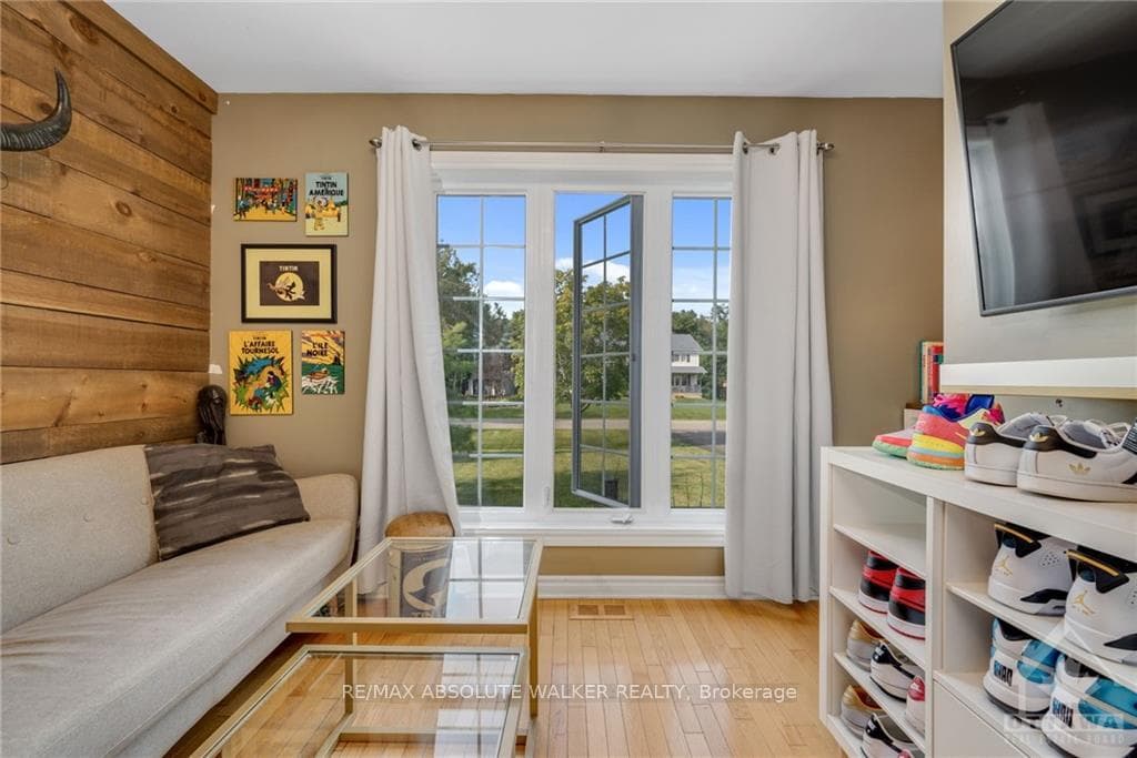 1576 STEPHANIE ANNE Drive photo 12