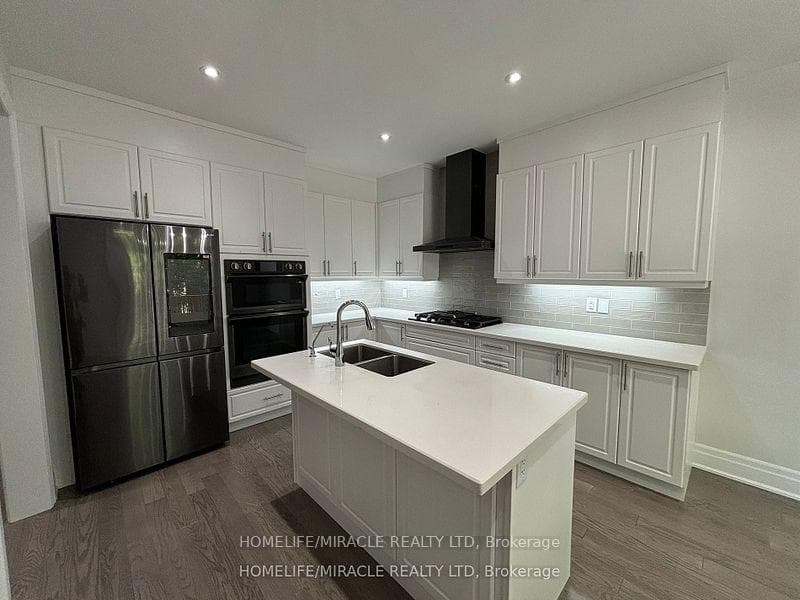 17 Rosewell Crescent photo 16