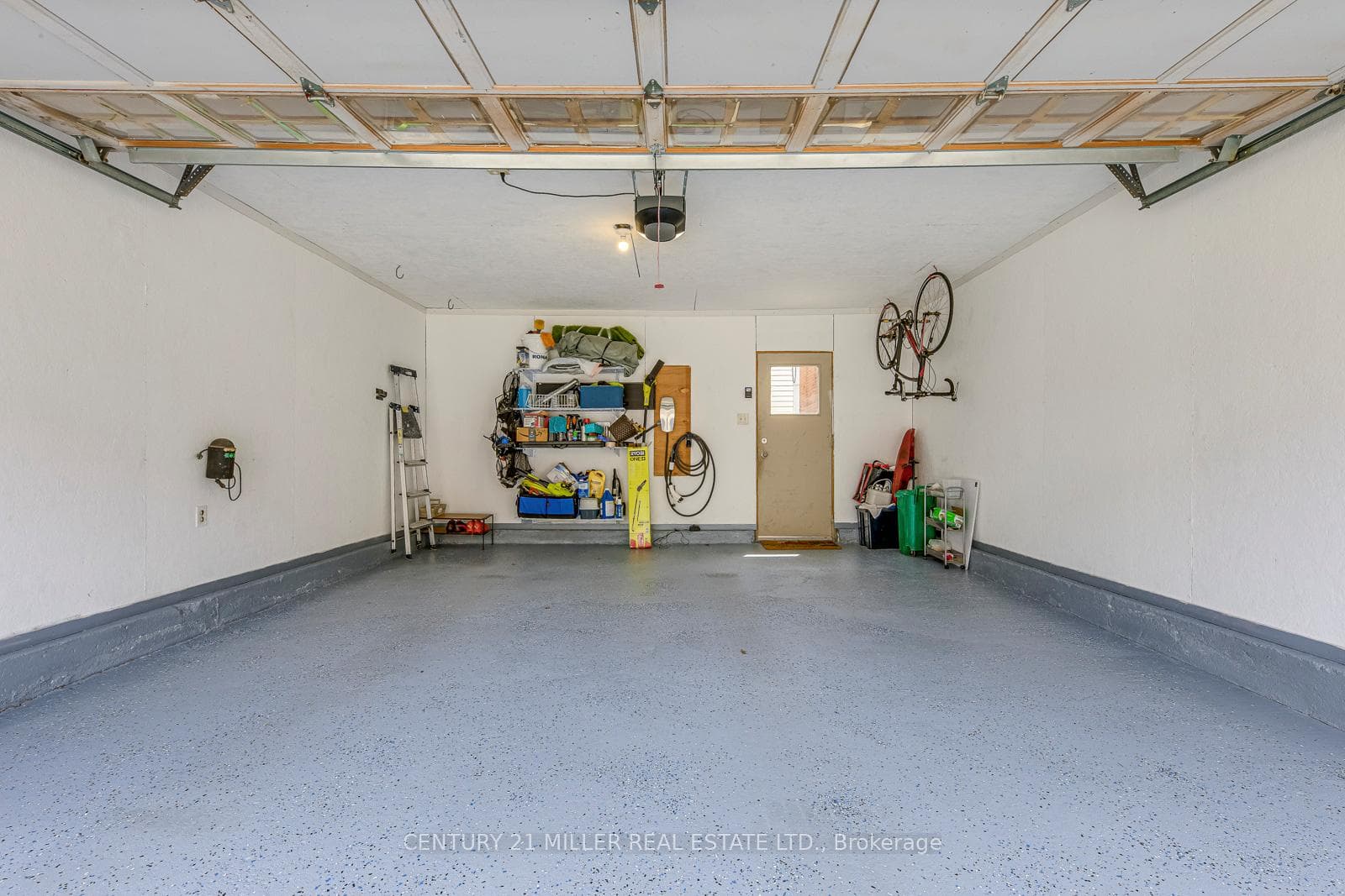 215 ROXTON Road photo 49