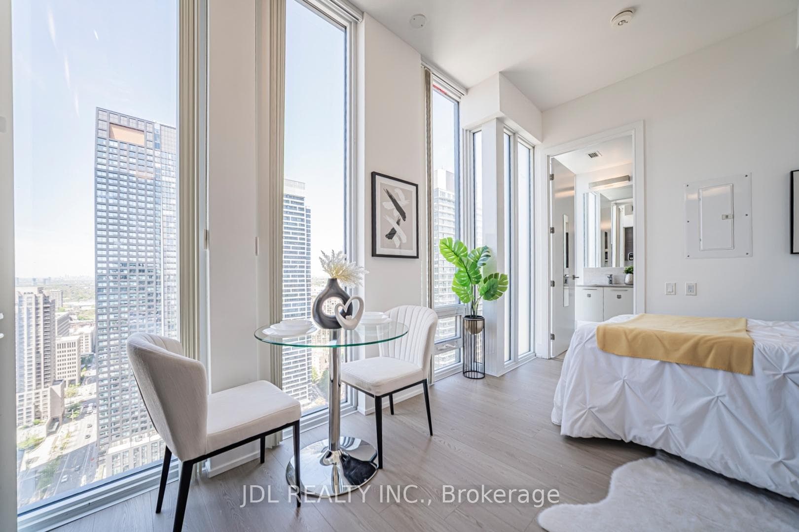 28 Wellesley Street Unit 3601 photo 11