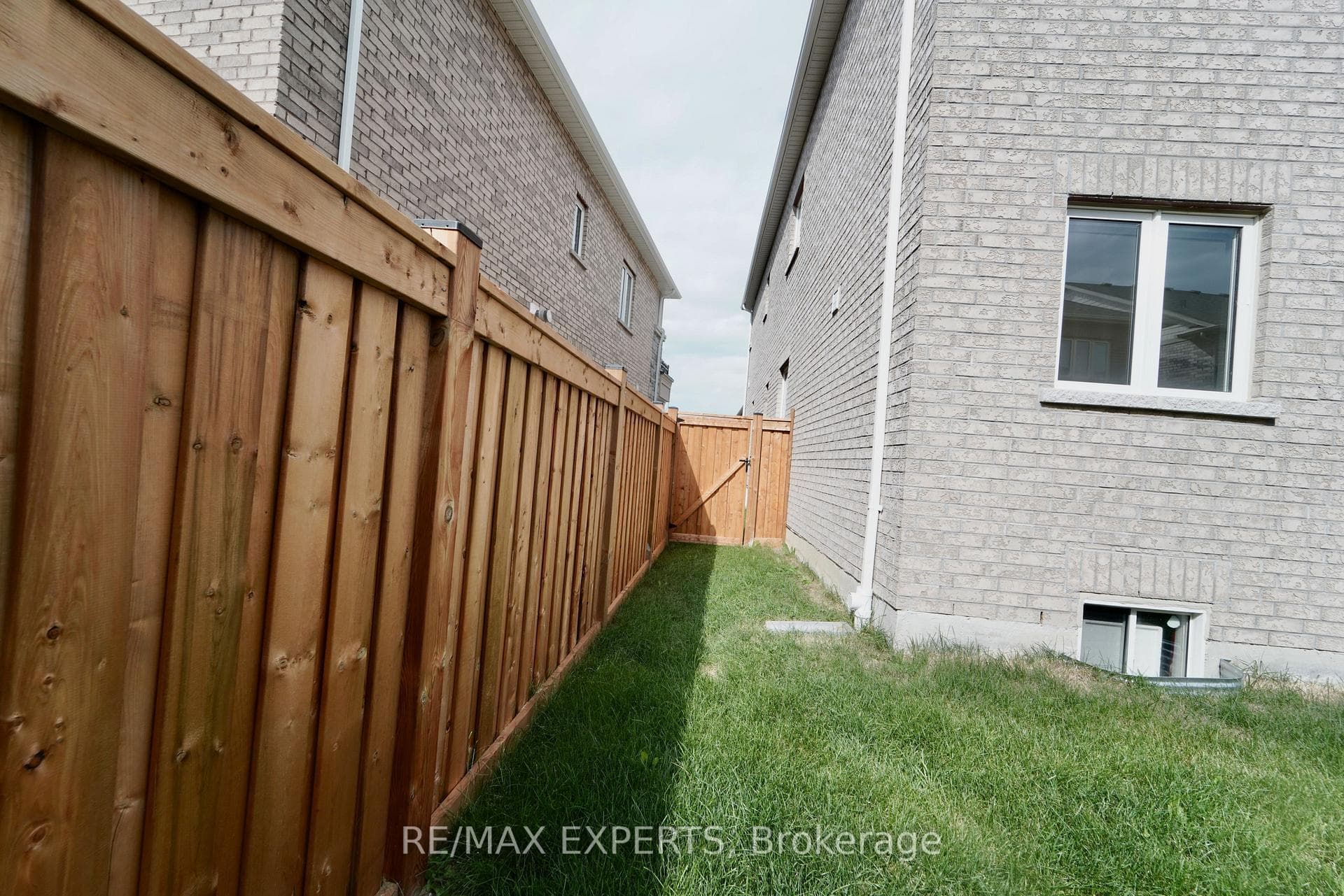 68 Donald Stewart Road photo 24