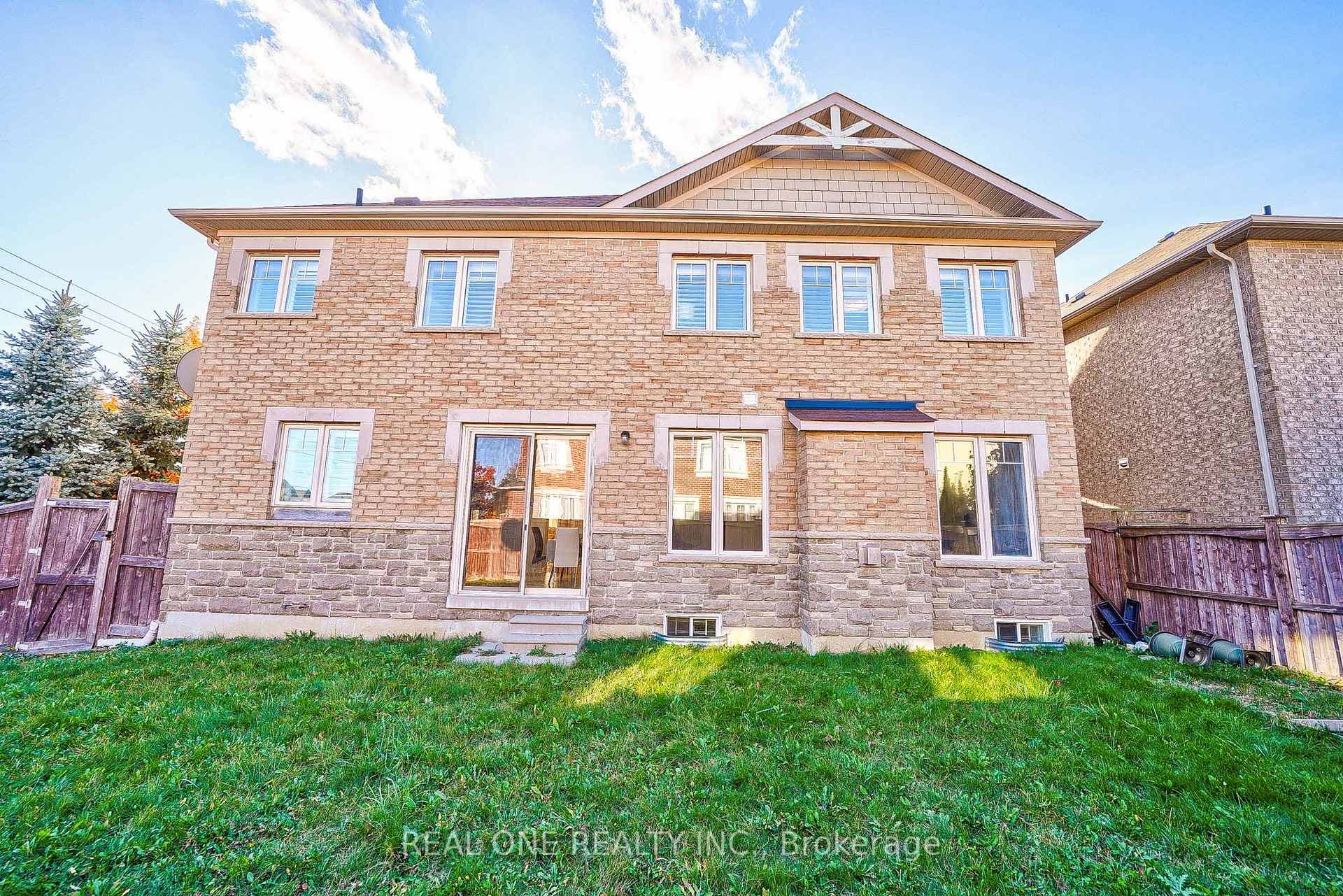 29 Seiffer Crescent photo 33