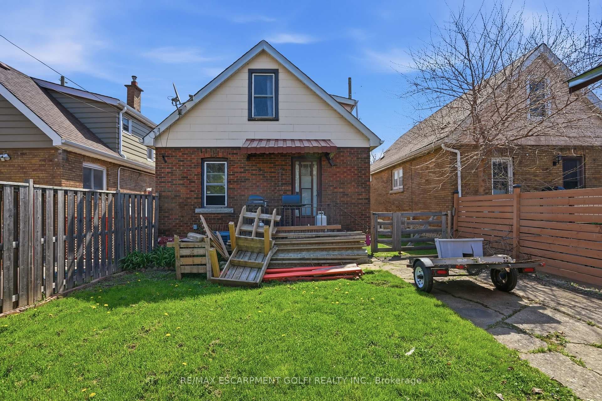 21 WEIR Street photo 35