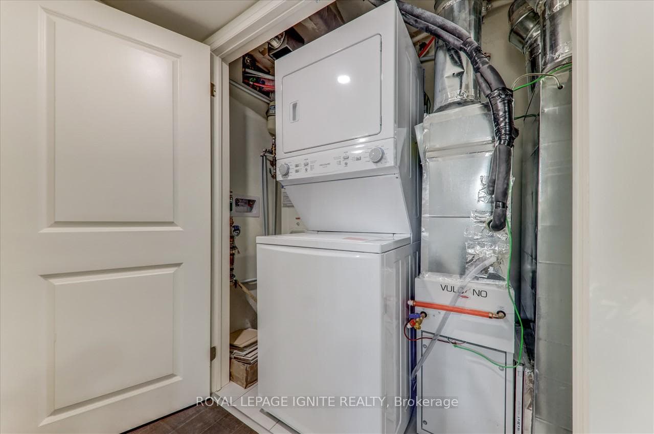 2 Lookout Drive Unit A photo 18