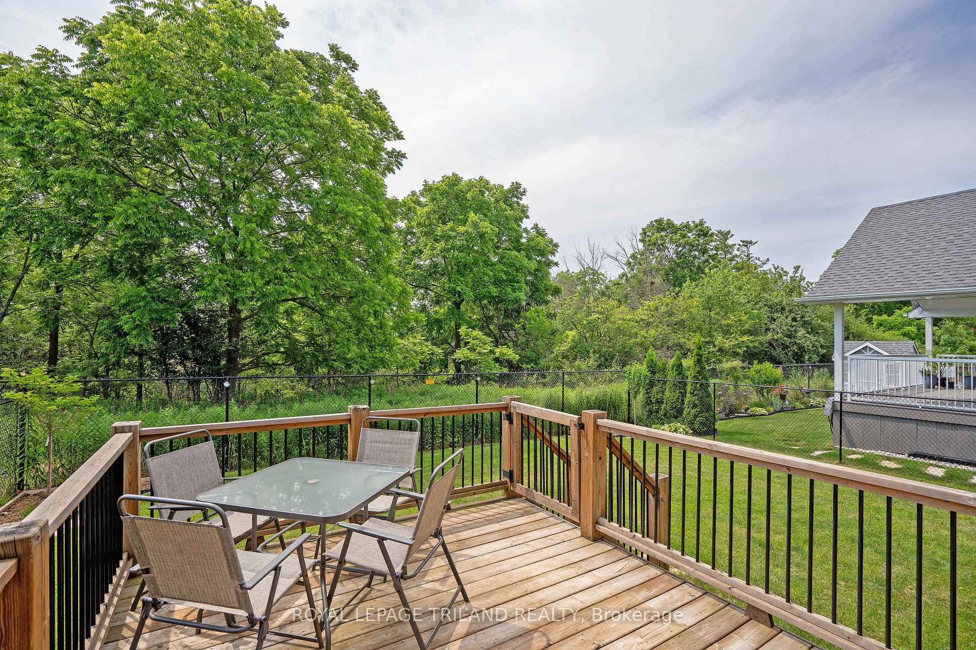 10 Deerfield Court photo 32