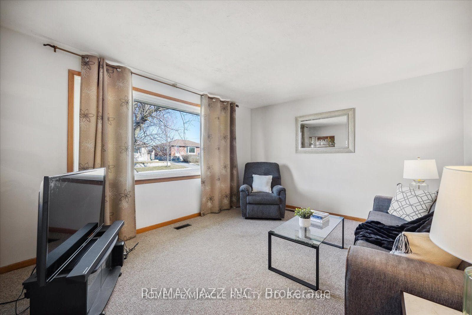 757 Phillip Murray Avenue photo 10