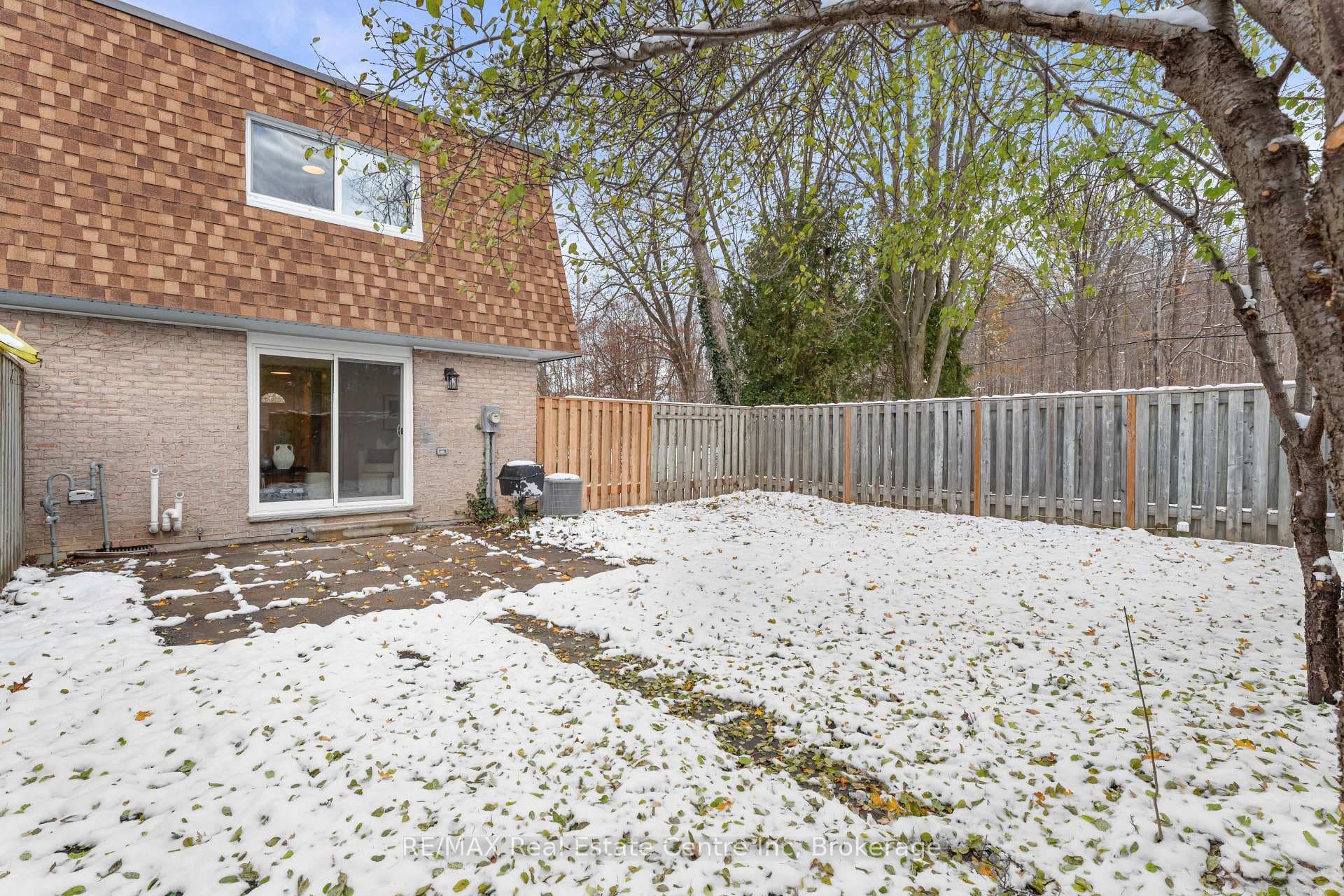 383 Edinburgh Road Unit 1 photo 4