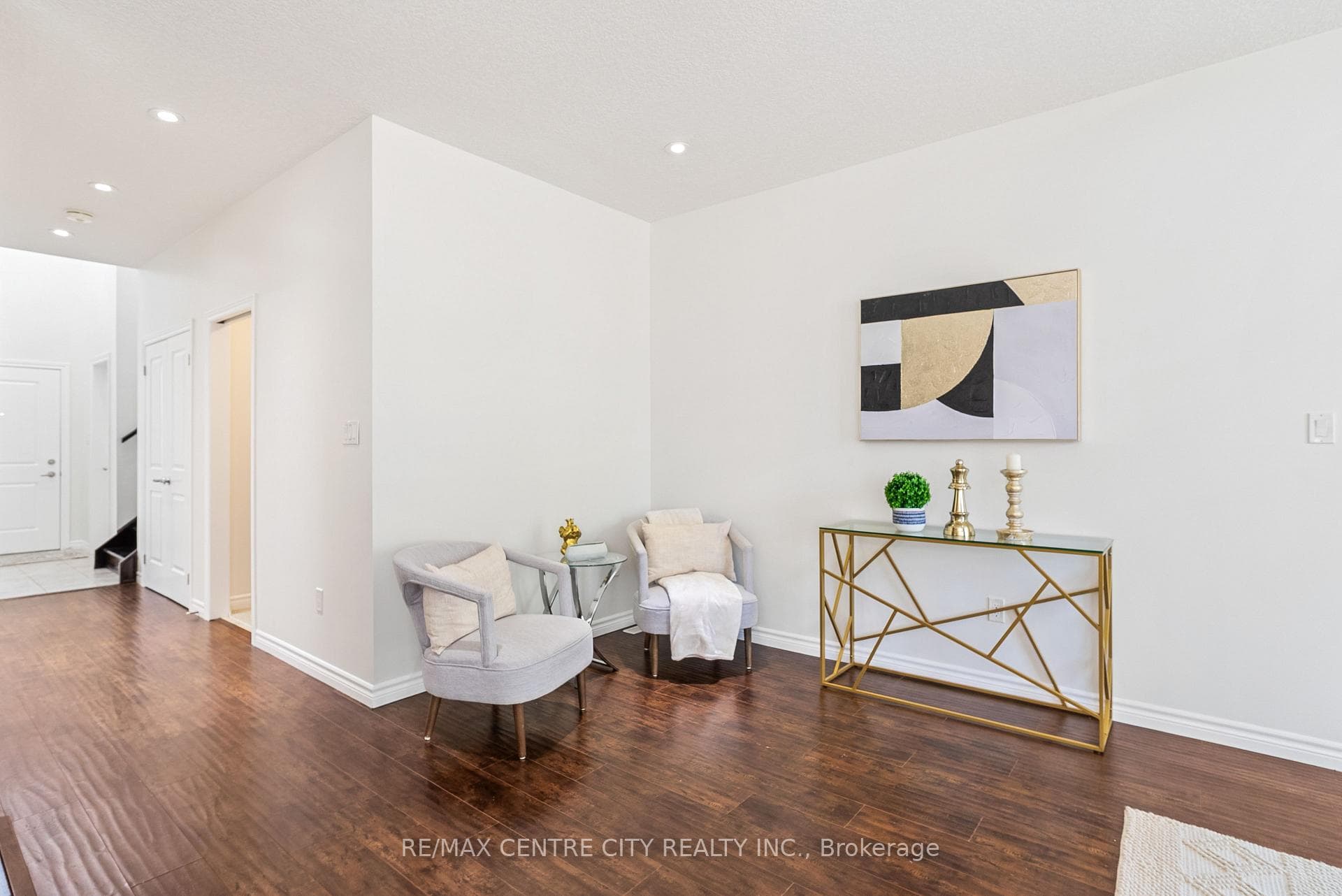 1420 Howlett Circle photo 12